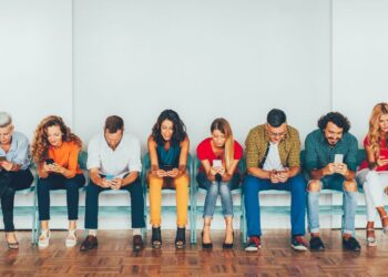 How To Use Social Proof To Build Trust With Customers?