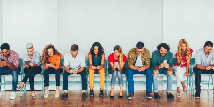 How To Use Social Proof To Build Trust With Customers?